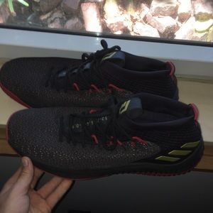 Damian Lillard shoes
